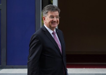 Lajçak në fund të mandatit: Bisedimet pas zgjedhjeve, po përgatitet propozimi për Kosovën dhe Serbinë