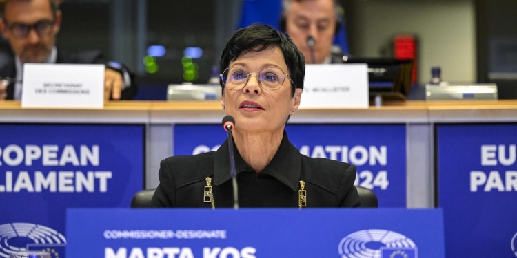 Komisionarja për Zgjerim: Presim lëvizje në Kosovë pas zgjedhjeve