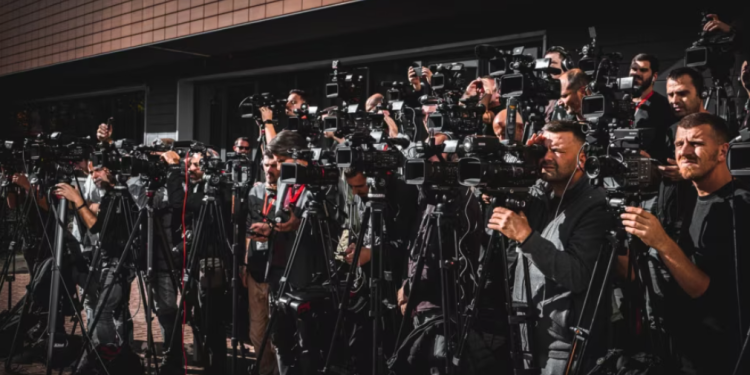 Organizatat ndërkombëtare bëjnë thirrje që LVV-ja të mos i bojkotojë disa media