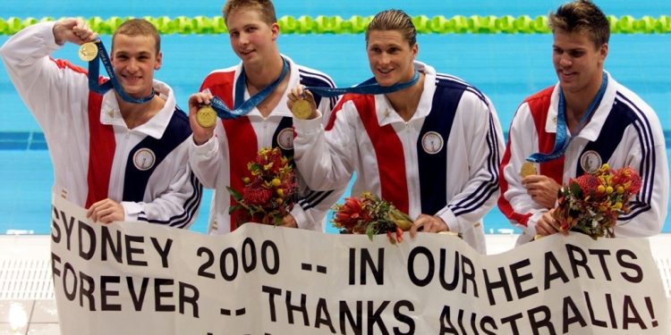 Notari amerikan thotë se humbi 10 medalje olimpike nga zjarri në Los Anxhelos