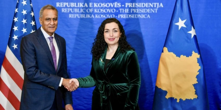 Zv.sekretari amerikan i konfirmon Osmanit arritjen e Dialogut Strategjik me SHBA-të