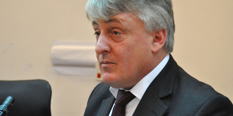 Mustafa: Dorëheqjet në Serbi janë taktizime politike të presidentit Vuçiq