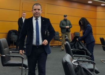 Nën hetim për korrupsion, pezullohet nga detyra drejtuesi i Prokurorisë Sarandë