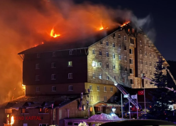Shpërthen zjarr në resortin e skive në Turqi, 10 të vdekur e 32 me plagë të rënda