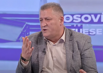 Berisha thotë se Kurti ka inskenuar incidentin në Skenderaj: Ka shkuar me 30 xhipa