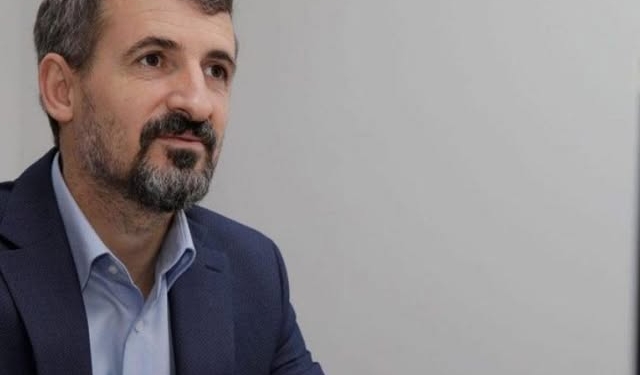 Ehat Miftaraj: Një kryeminister, një qeveri që nuk ka përkrahje dhe partneritet me ShBA, nuk i shërben Kosovës