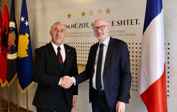 Haradinaj takon ambasadorin francez, flasin për mbarëvajtjen e zgjedhjeve dhe anëtarësimin në NATO