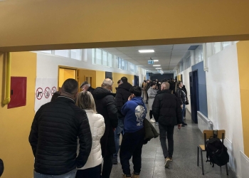 “Zgjedhje të turbullta nga tensionet me Serbinë” – Mediat ndërkombëtare shkruajnë për ditën e votimit në Kosovë