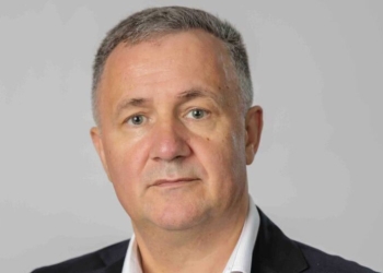 Profesori i Mjekësisë po përballet me një sëmundje të rëndë, kërkohet ndihmë për shërim jashtë Kosovës