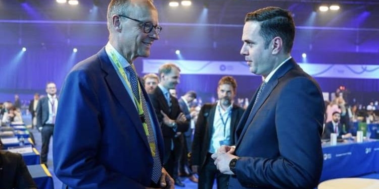 Abdixhikut uron Gjermaninë, thotë se fitorja e Friedrich Merz dhe e CDU-së është një mundësi e re për Kosovën