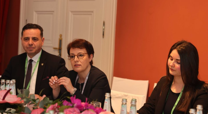 Gërvalla shënon një sukses në Konferencën e Munihut, takon opozitën e Bjellorusisë