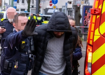 BILD: Plagoset babai i të akuzuarit për vrasjen e boksierit nga Kosova, është në gjendje të rëndë