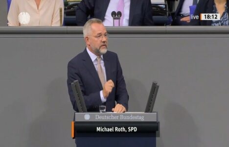 Roth për zgjedhjet në Kosovë: Sot është ditë për shtetin e së drejtës