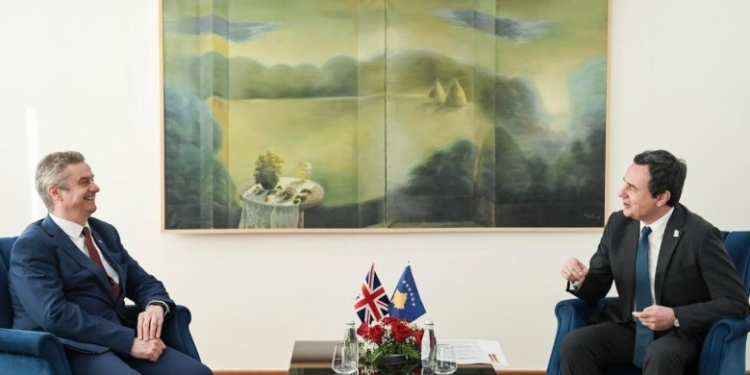 Kurti pret në takim Hargreaves, bisedojnë për hapat për formimin e institucioneve pas zgjedhjeve