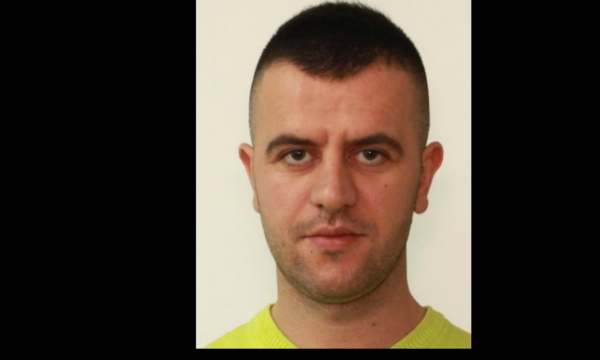 I dyshuar për veprën “Vrasje e rënd e mbetur në tentative”, Policia kërkon ndihmë për identifikimin e këtij personi nga Prizreni
