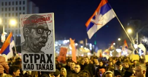 Vuçiq s’arrin të gjejë gjuhë të përbashkët me studentët