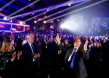 Bedri Hamza “dridhë” Vushtrrinë: Gjeneratë pas gjenerate, njerëzit punëtorë e kanë ndërtuar Vushtrrinë dhe Kosovën