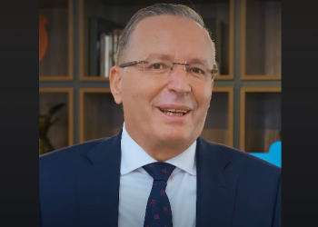 Bedri Hamza i fton qytetarët në tubimin përmbyllës: Shihemi të shtunën në sheshin Zahir Pajaziti