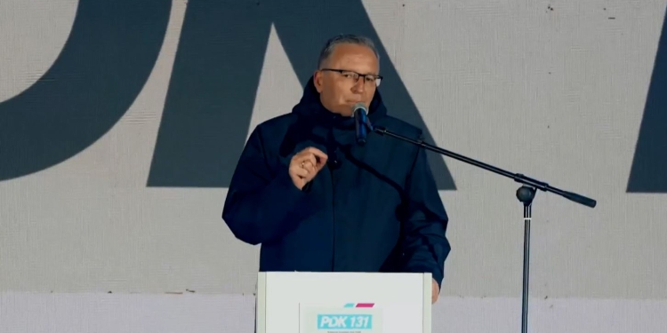 Hamza në Gjilan: I mbështesim bizneset, flasim me respekt për të gjithë ndërmarrësit