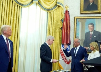 Robert Kenedy Jr. bën betimin si Sekretar i Shëndetësisë