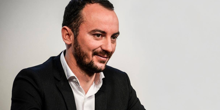 “Opozita nuk duhet me asnjë kusht të bëjë koalicion me Vetëvendosjen”