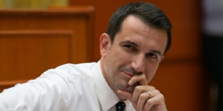 Për çka akuzohen Erion Veliaj dhe gruaja e tij: Korrupsion e shpërlarje parash