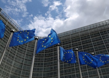 BE kundër tarifave të Trump: Nuk do të qëndrojmë duarkryq