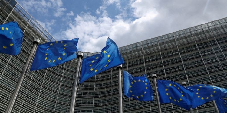 BE kundër tarifave të Trump: Nuk do të qëndrojmë duarkryq