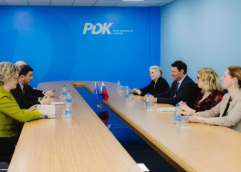 Krasniqi flet për zgjedhjet e 9 shkurtit me të dërguarin special të Sllovenisë për Ballkanin Perëndimor