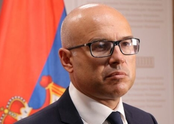 Vuçeviq: Tërheqja potenciale e ShBA-së do t’i ndërlikonte kushtet e sigurisë në Kosovë