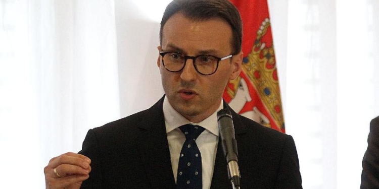 Petkoviq: Politika militante e Kurtit synon t’i vërë flakën gjithë Ballkanit