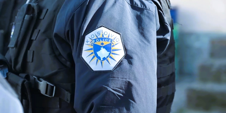 Arrestohet një person në Prizren, policia gjeti në shtëpinë e tij marihuanë e kokainë