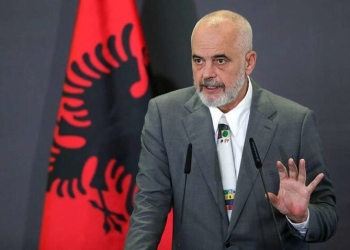 Edi Rama paralajmëron SPAK-un: Mos të bëjë gabim të marrë telefonin tim