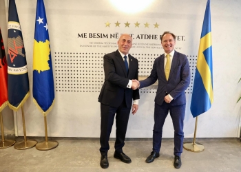 Haradinaj, ambasadorit suedez: Domosdoshmërisht të hiqen masat ndaj Kosovës