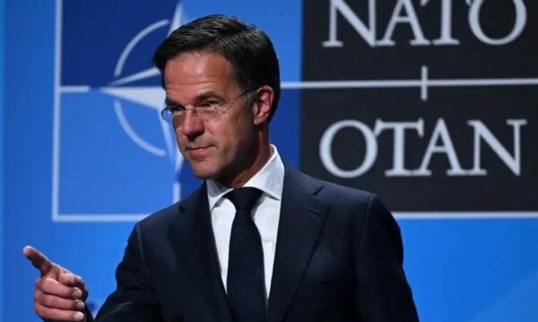 Rutte: Objektivi i shpenzimeve të mbrojtjes do të jetë “më shumë se 3 për qind”
