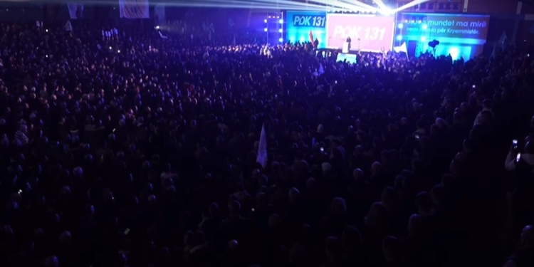 Përkrahje masive në Vushtrri për PDK-n, Krasniqi: Ta ndërtojmë urën e të ardhmes ma të mirë që na pret