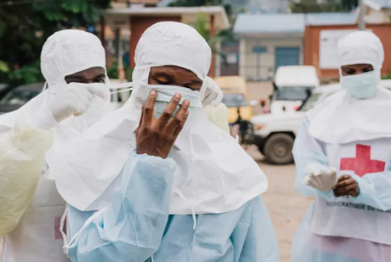 Simptomat misterioze të virusit që shpërtheu në Kongo e që vret brenda disa orësh