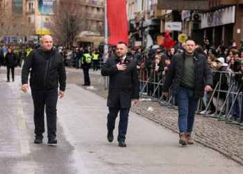 Maqedonci: Krenaria për parakalimin e FSK-së, e njëjtë si marshimi i UÇK-së