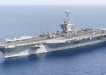Aeroplanmbajtësja Harry S. Truman përplaset me një anije tregtare pranë Egjiptit