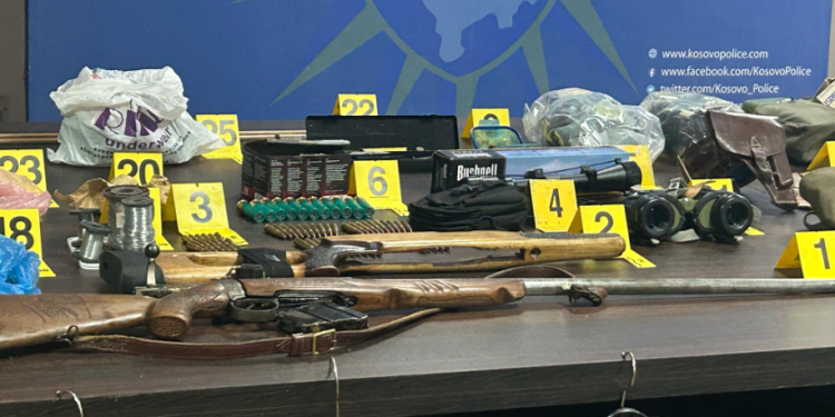 Hoxha jep detaje mbi armatimin e gjetur në Leposaviq: Policia shoqëroi një person