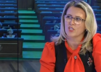 Ish-deputetja e VV-së: Ua pafshin hajrin, ka kolegë që nuk iu ka ni fare zëri në Kuvend, por janë rizgjedhur deputetë