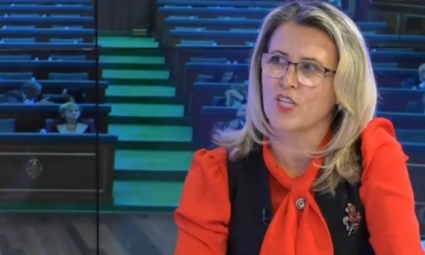 Ish-deputetja e VV-së: Ua pafshin hajrin, ka kolegë që nuk iu ka ni fare zëri në Kuvend, por janë rizgjedhur deputetë
