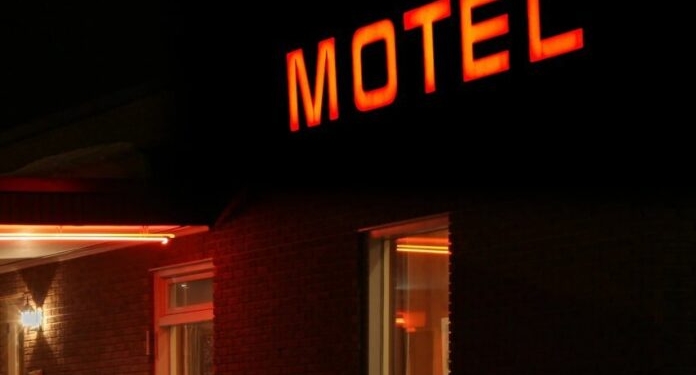 Vdekja e 25 vjeçarit në një motel në Gjilan – Policia jep detaje