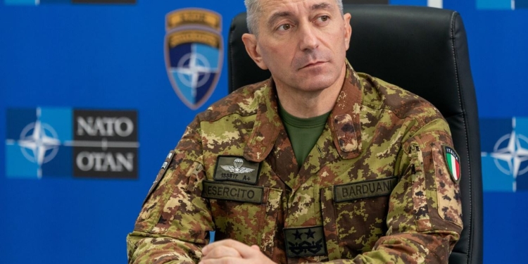 Sa trupa ka në Kosovë Italia, e cila po përgatitet për tërheqjen e mundshme të ushtarëve amerikanë nga KFOR-i?