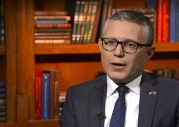 Ramadani: Mos u mashtroni – mesazhi i Grenell për Kurtin, alarm për Kosovën dhe sigurinë tonë kombëtare