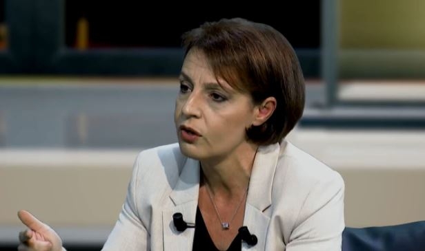 Donika Gërvallën e mposhtë Ramush Haradinaj në vendlindjen e saj