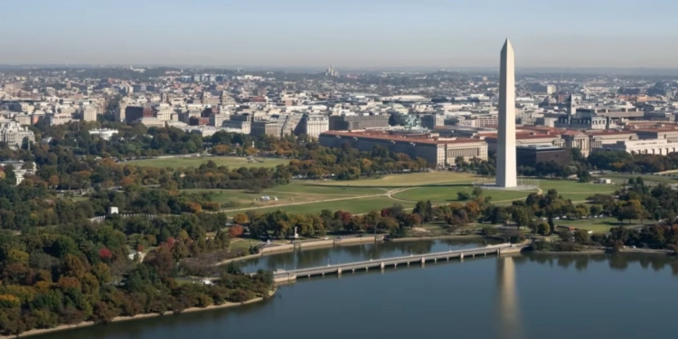 Fushata e Trump dhe Musk, mijëra punonjës federalë humbin vendet e punës, priten shkarkime të tjera