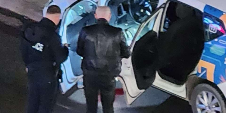 Plagoset një taksist në Dardani