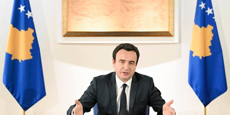 Kurti i kërkon Gjykatës ta obligojë Prokurorinë Speciale që dëshminë t’ia marrë në zyrë