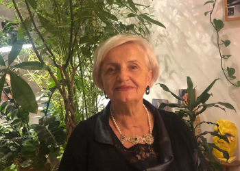 Ish-kryeshefja e Infermierisë kërkon masa për qentë endacakë: Jam sulmuar jashtëzakonisht rëndë